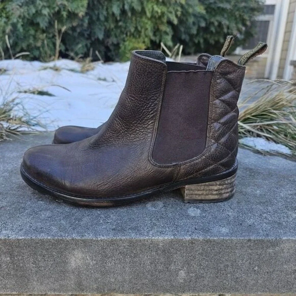 Barbour Mens 7 Evie Leather Chelsea‎ Boots Brown Lug Sole Quilted Rugged Outdoor